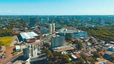 Imagem referente a notícia: Foz do Iguaçu quebra recordes e consolida 2025 como o melhor ano da história para o turismo local