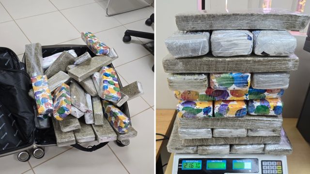 Imagem referente a notícia: PF prende jovem com mais de 21 kg de maconha na rodoviária internacional de Foz do Iguaçu