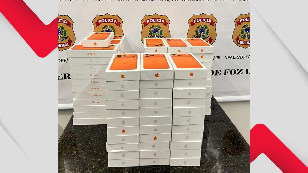 Polícia Federal prende passageiro com carga milionária de celulares no Aeroporto de Foz do Iguaçu