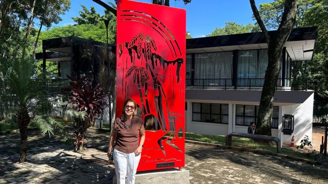 Imagem referente a notícia: Estação Cultural Haroldo Alvarenga recebe nova escultura em homenagem ao artista