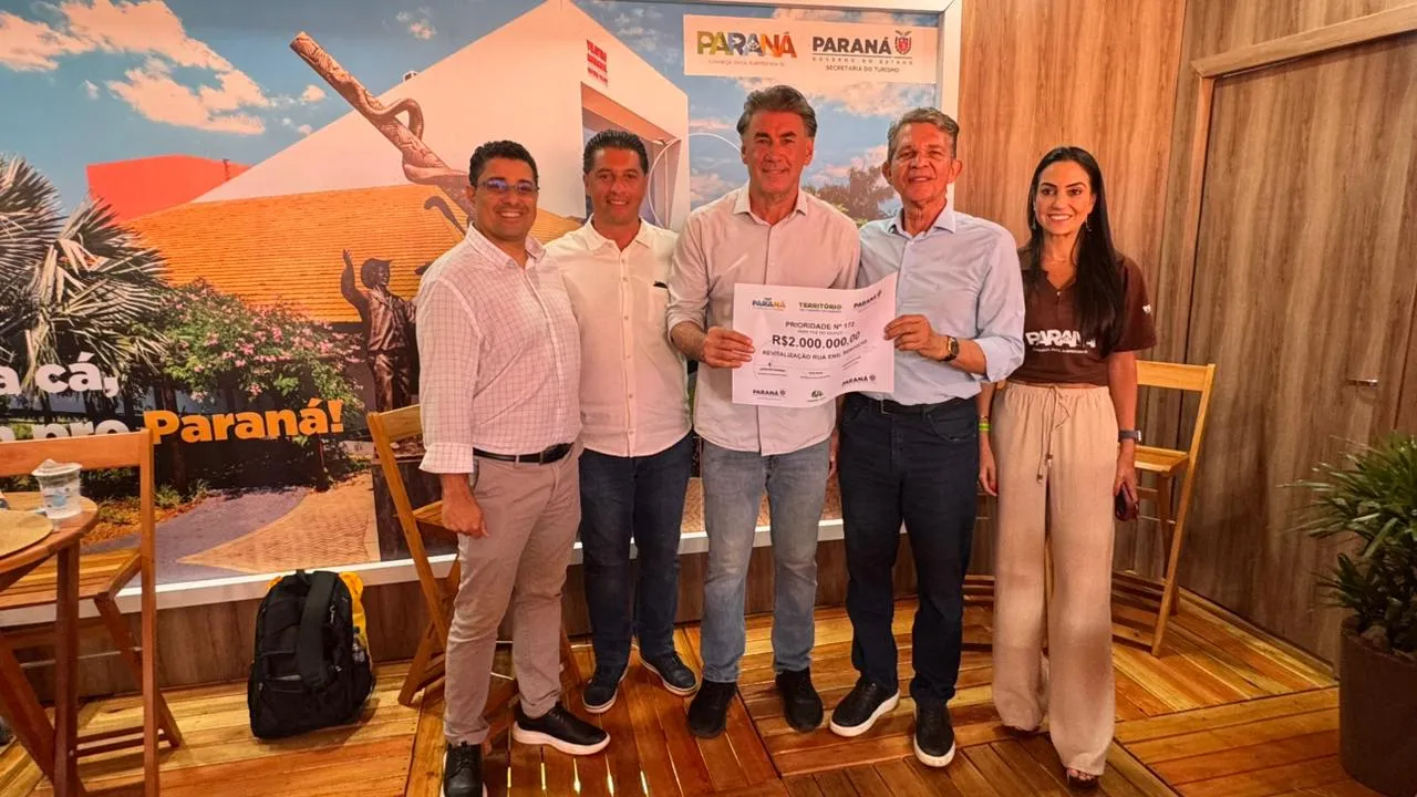 Imagem referente à notícia: Durante visita ao Show Rural Coopavel, Foz do Iguaçu garante repasse de R$ 2 milhões para obra de revitalização